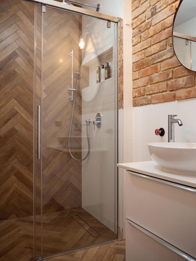 Brick House - Apartament Zoska Wrocław Eksteriør billede