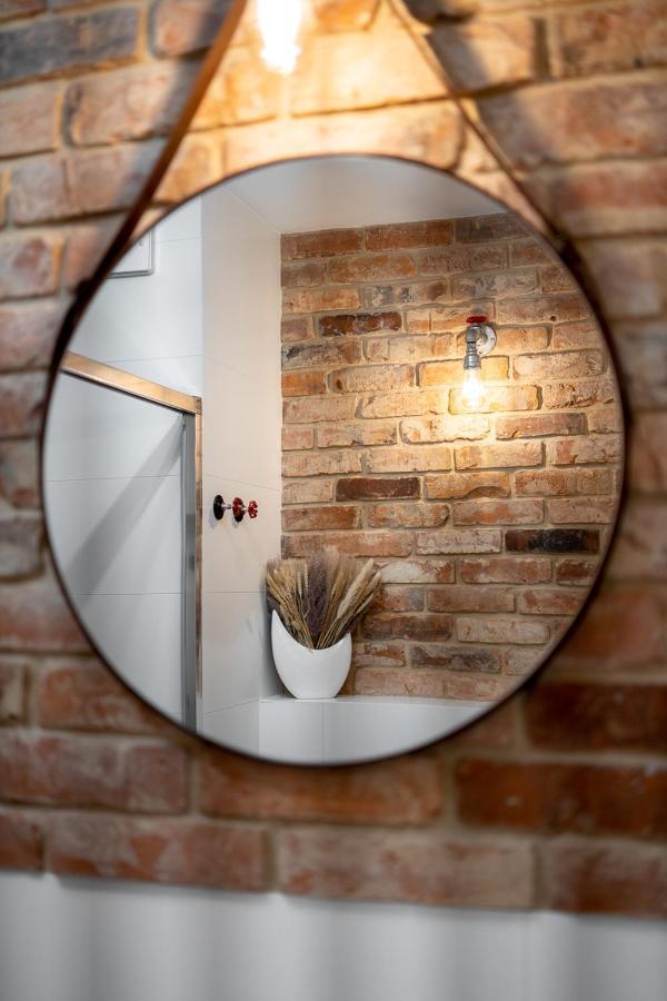 Brick House - Apartament Zoska Wrocław Eksteriør billede