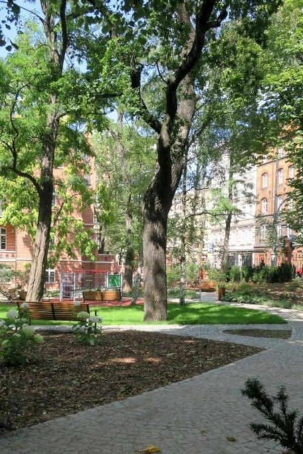 Brick House - Apartament Zoska Wrocław Eksteriør billede